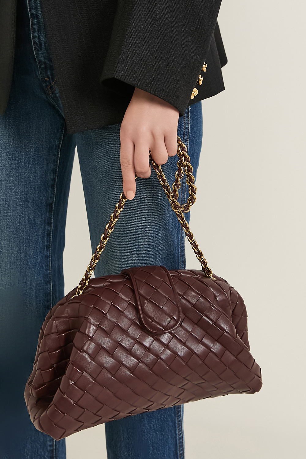 תיק קלאץ' לורן 1980 מדיום BOTTEGA VENETA